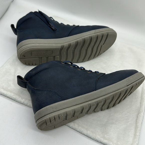 Nola Jr. Chukka Boots with Side Zipper and Textured Soles Boys/Men 6 M - Picture 9 of 9